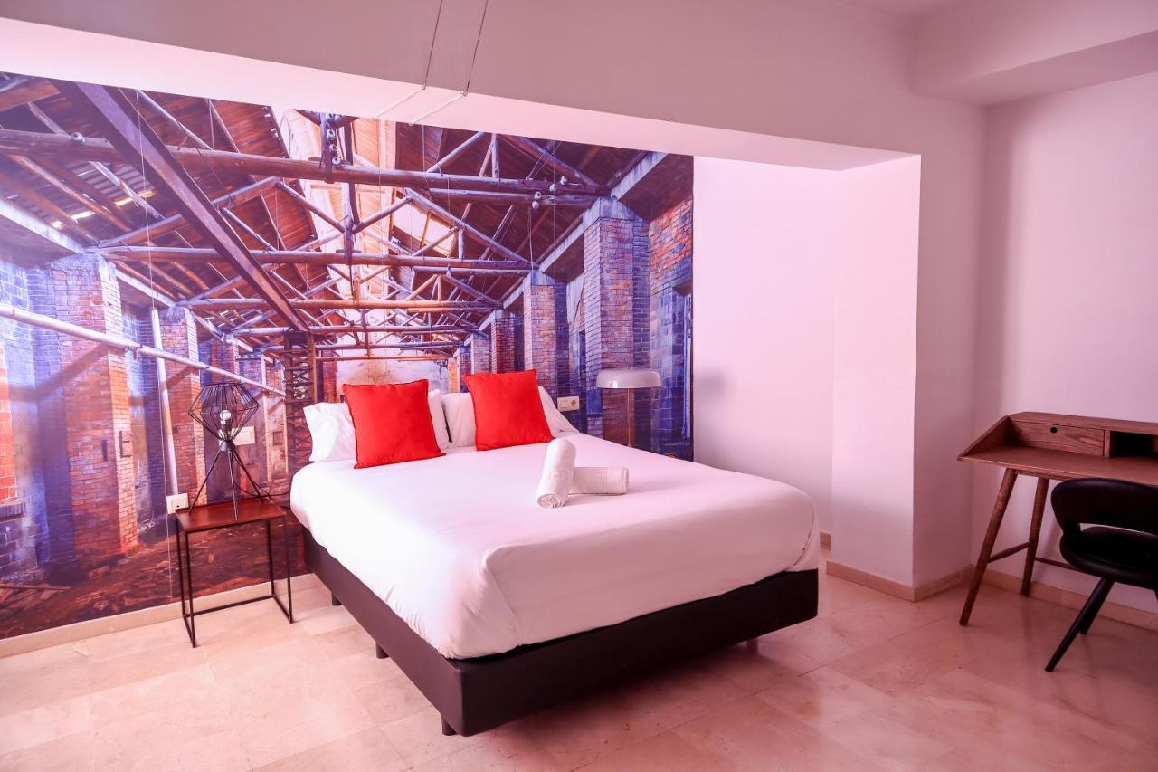 Urban Colours Sauceda VII Apartment เซบีญา ภายนอก รูปภาพ