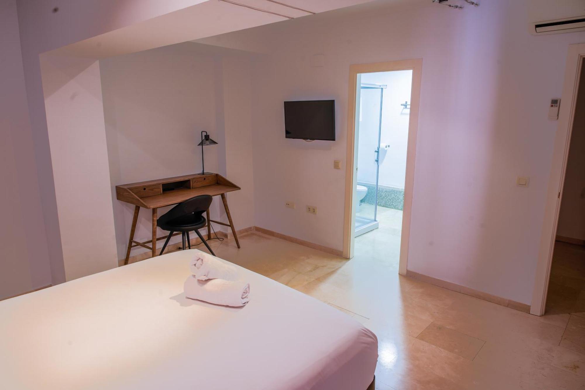 Urban Colours Sauceda VII Apartment เซบีญา ภายนอก รูปภาพ